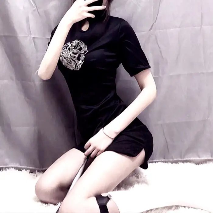 荒草地